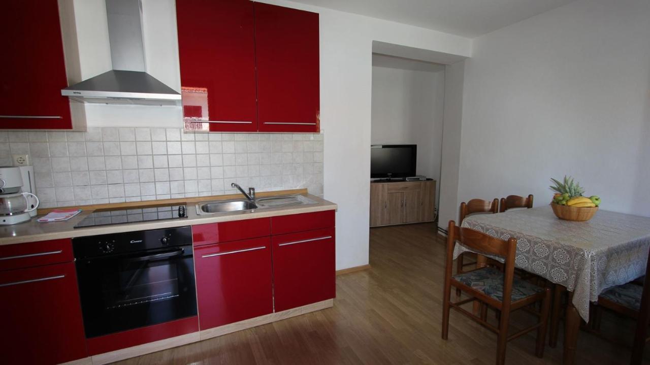 Apartments Grzetic Малинска Экстерьер фото