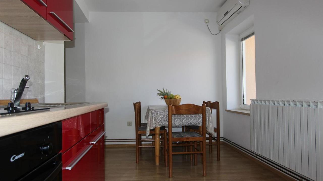 Apartments Grzetic Малинска Экстерьер фото
