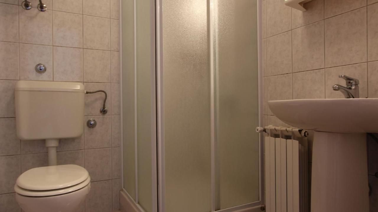 Apartments Grzetic Малинска Экстерьер фото